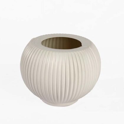 Round White Plastic Pot